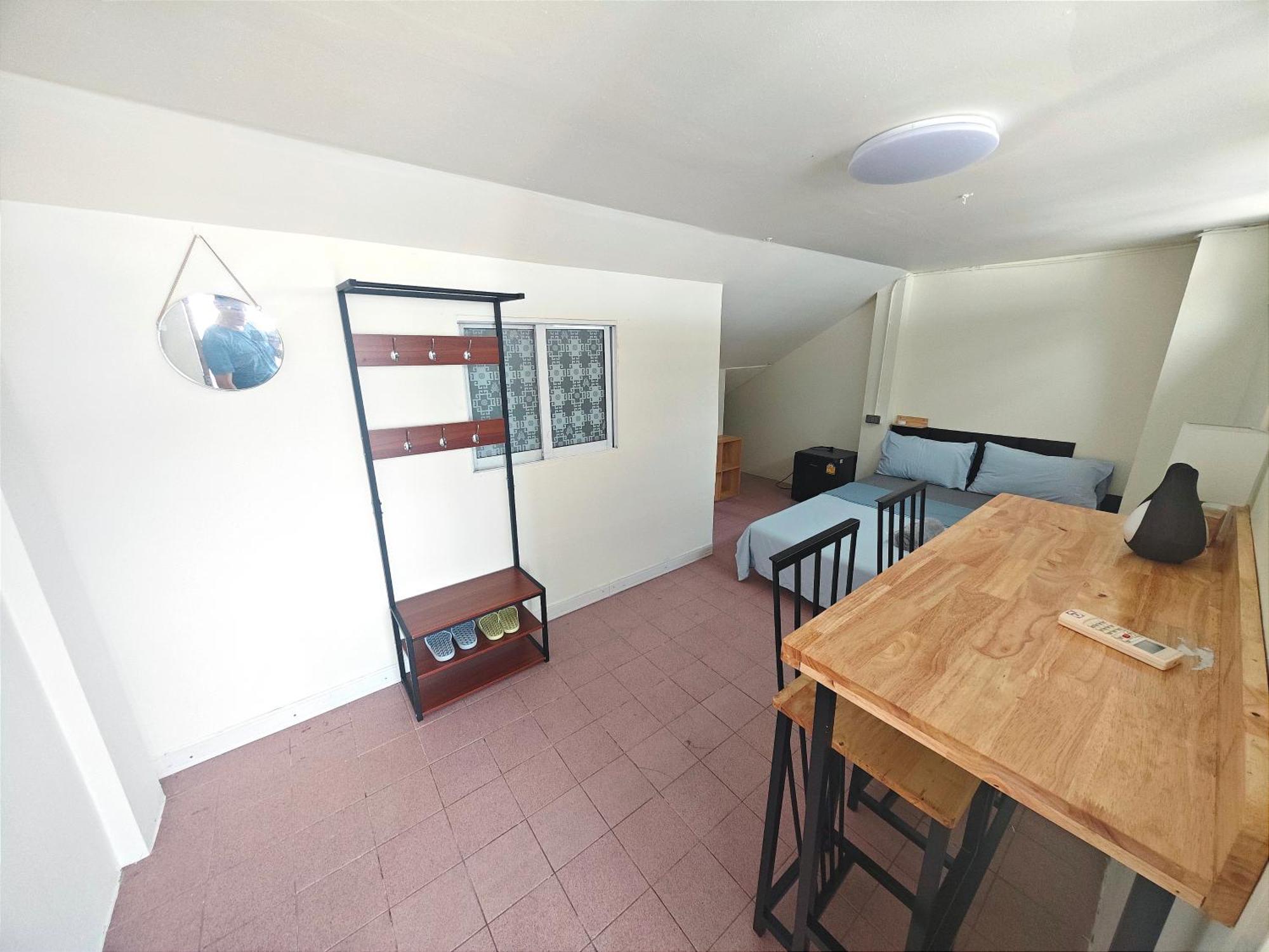 Panda Lodge Home Stay Бангкок Экстерьер фото