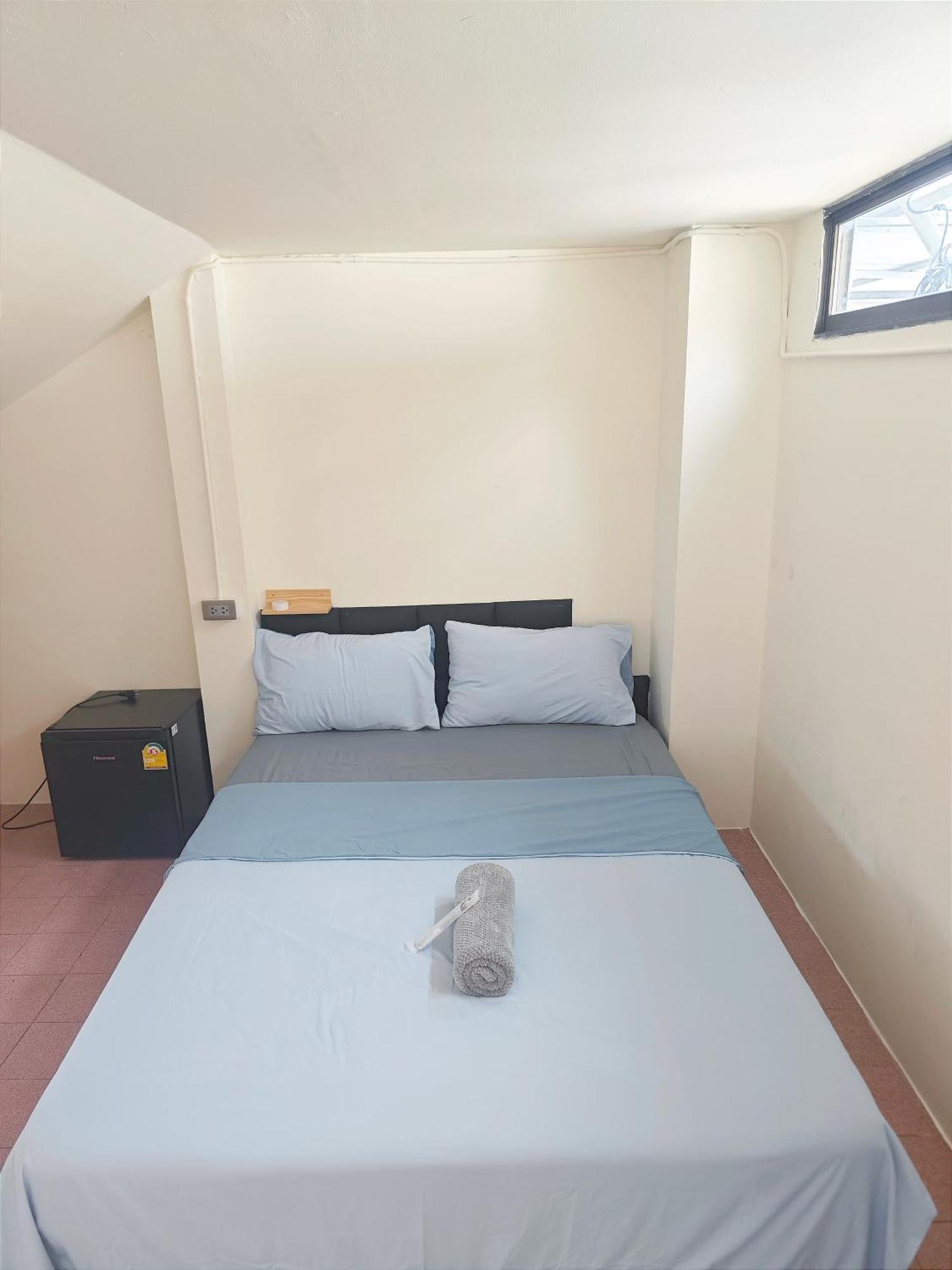 Panda Lodge Home Stay Бангкок Экстерьер фото