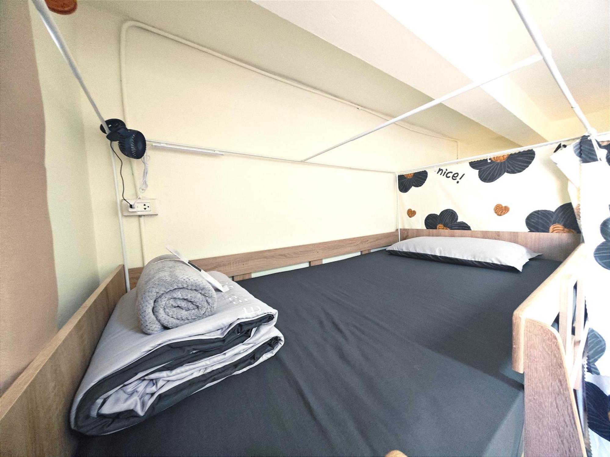 Panda Lodge Home Stay Бангкок Экстерьер фото