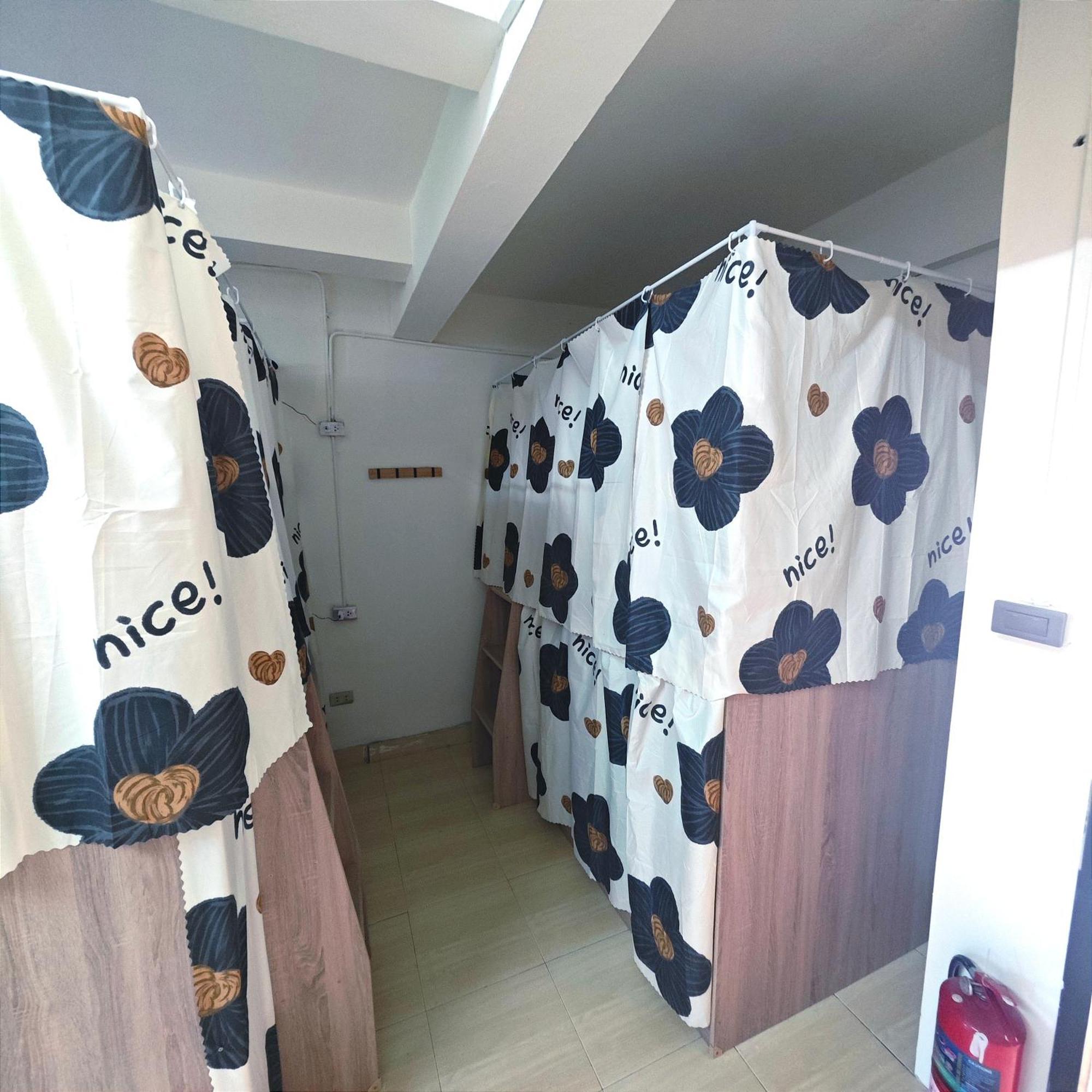Panda Lodge Home Stay Бангкок Экстерьер фото